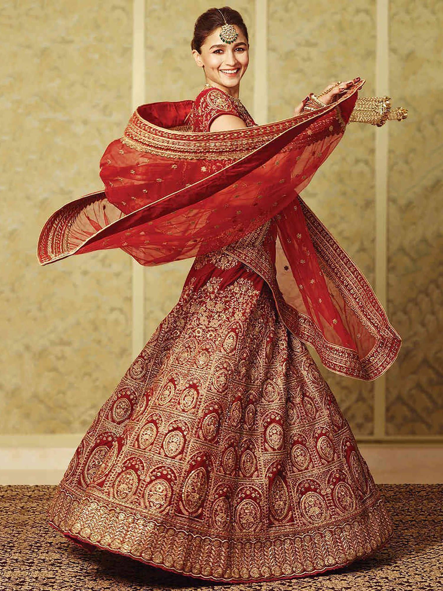 Buy Alia Bhatt Red Bridal Lehenga Choli from EthnicPlus for ₹5749