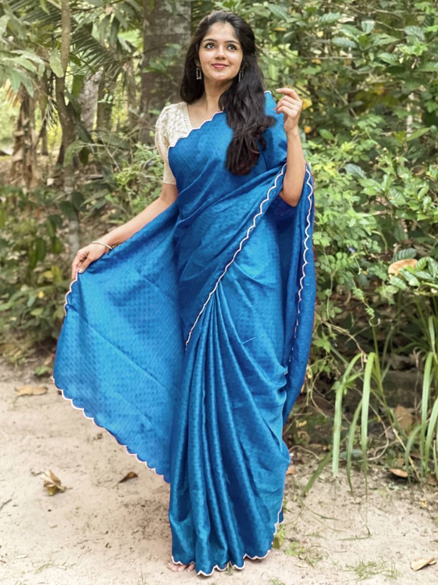 Bandhej Printed Chiffon Saree in Royal Blue | Print chiffon, Chiffon saree,  Saree