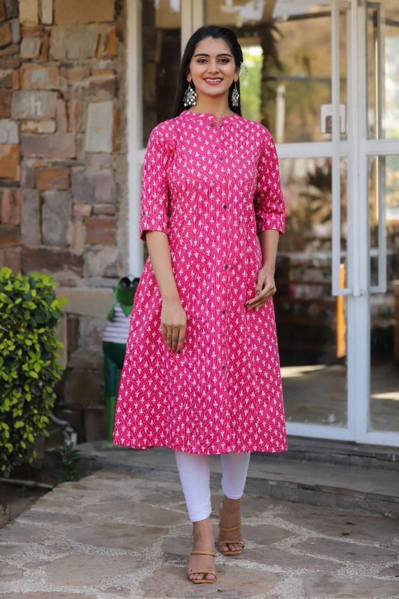 4 Stylish Indian Kurtis For Women Of All Ages For Achieving An  Inspirational Outstanding Look